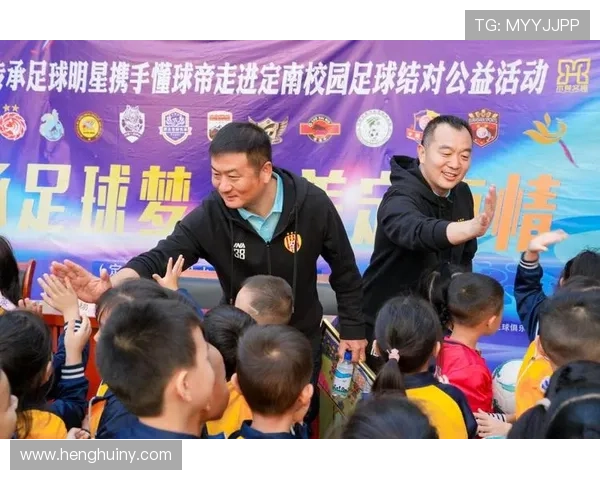 不坐飞机的足球明星们如何在绿茵场上追逐梦想与荣耀